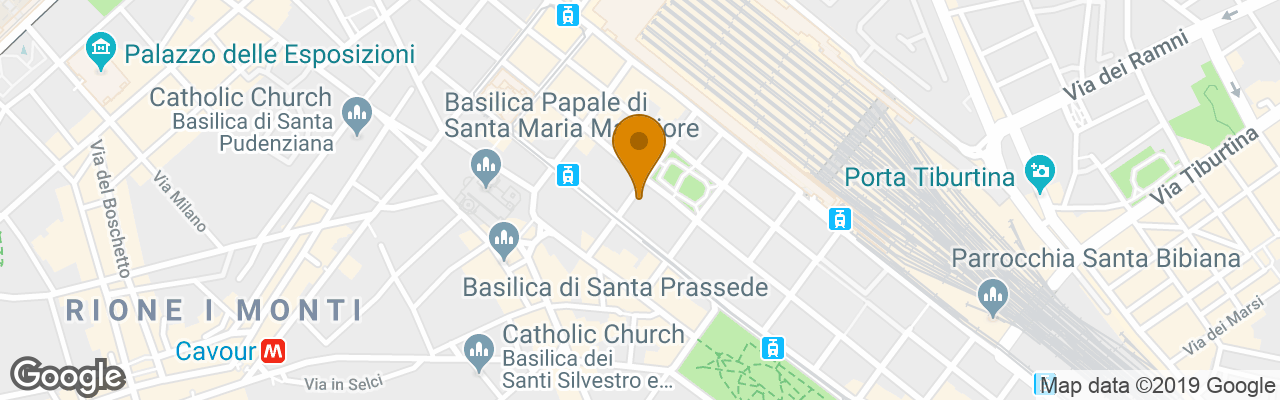 Hotel Four Seasons Hostel 