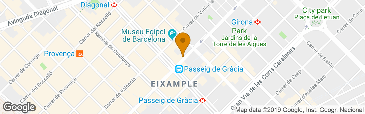 Hotel Room Mate Anna 