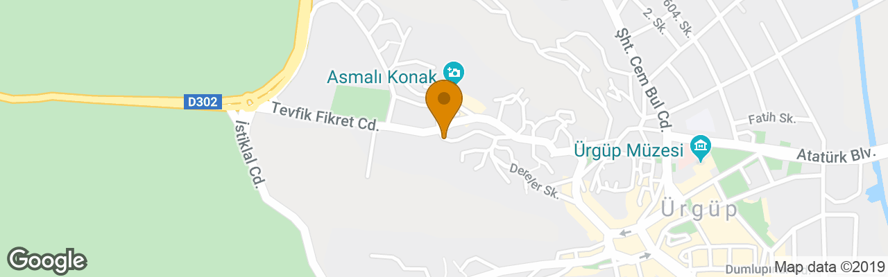 Hotel Courtyard Cave 