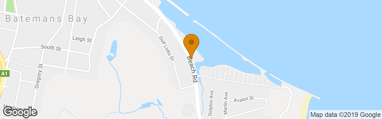 Coachhouse Marina Resort