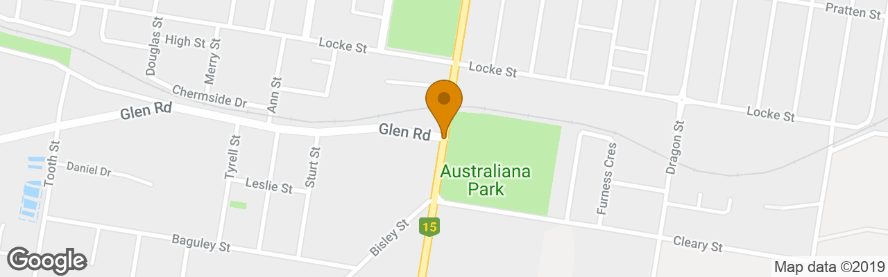 Mcnevins Warwick Motel