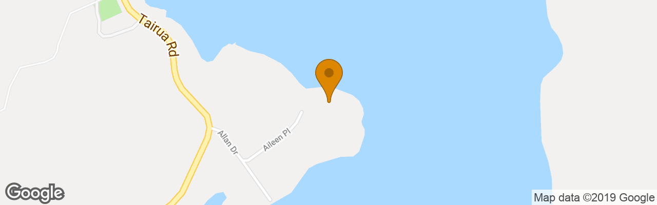 Hotel Peninsula Waterfront Retreat