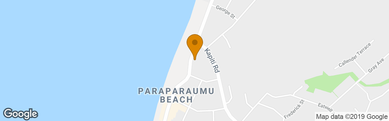 Barnacles Seaside Inn  Hostel