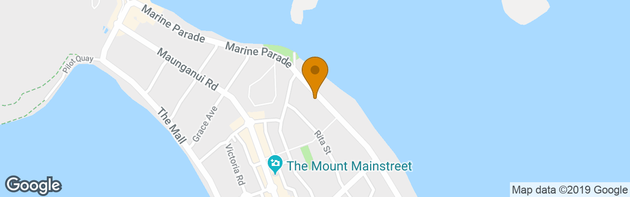 Aqua Beachfront Motel