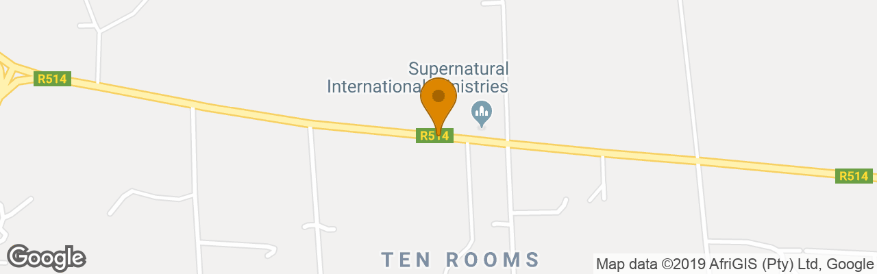 Hotel Three Oaks And An Aloe Boutique