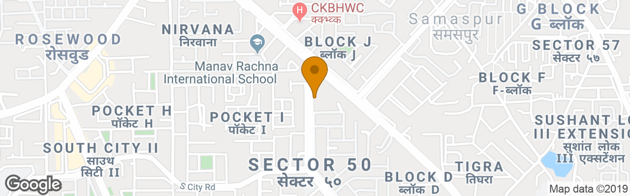 Hotel Nirvana Patio  A Unitech Pioneer Club