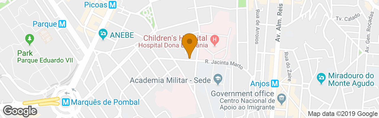 Fly To Lisbon Hostel 